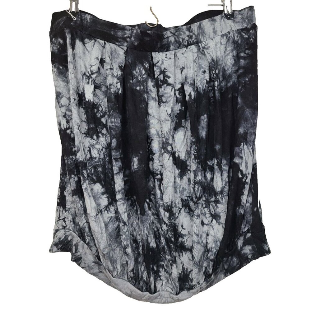 DJT Womens‎ Mini Skirt Size XL Black White Tie Dye Pull On Pleated Hippie Grunge